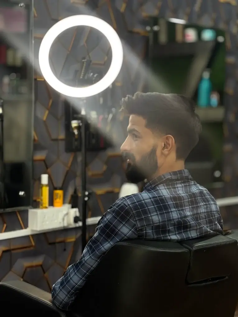 Men's haircut and styling at The Styling Bar